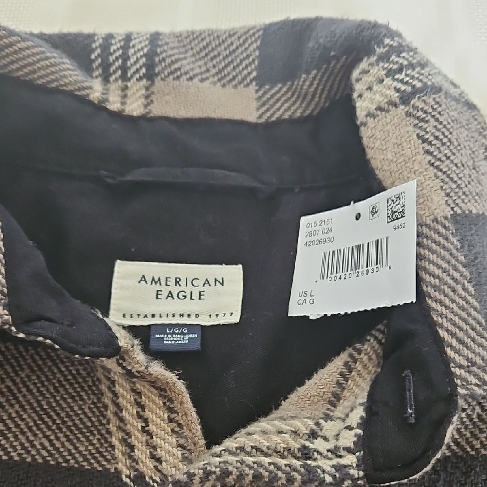 American Eagle Outfitters Black and Tan Plaid Shirt - Picture 11 of 16